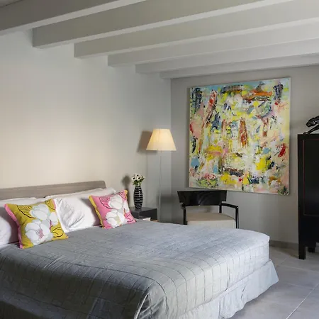 Spazio D'arte Relais * Pietrasanta